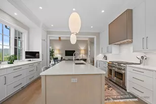 355 Hickory Ct, Lake Forest, IL 60045 - Photo 10