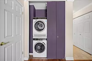 2700 E Bel Aire Dr, Arlington Heights, IL 60004 - Photo 12