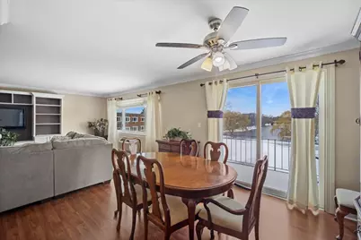 2700 E Bel Aire Drive #303, Arlington Heights, IL 60004 - Photo 8