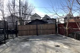 4734 S Paulina St, Chicago, IL 60609 - Photo 16