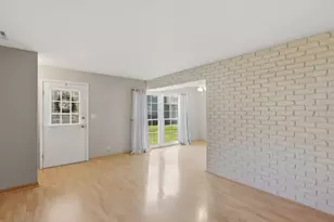 1694 Valley Forge Ct, Wheaton, IL 60189 - Photo 8