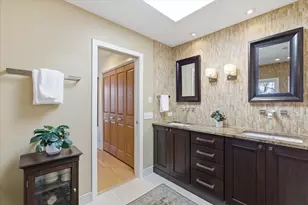 950 W Berwyn Ave, Chicago, IL 60640 - Photo 12