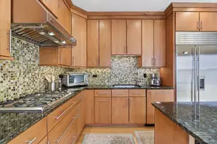 950 W Berwyn Ave, Chicago, IL 60640 - Photo 6