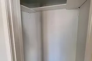 1340 W 18th Pl, Chicago, IL 60608 - Photo 8