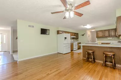 8908 E 1400 North Road, Bloomington, IL 61705 - Photo 12