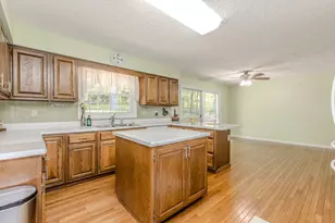 8908 E 1400 North Rd, Bloomington, IL 61705 - Photo 14