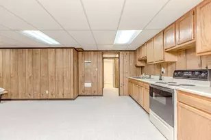 8908 E 1400 North Rd, Bloomington, IL 61705 - Photo 36