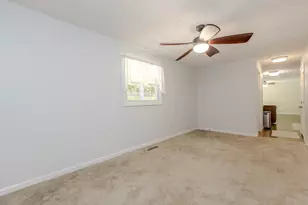 8908 E 1400 North Rd, Bloomington, IL 61705 - Photo 18