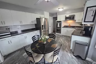 1101 E Washington Blvd, Lombard, IL 60148 - Photo 6