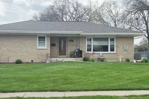 1101 E Washington Blvd, Lombard, IL 60148 - Photo 1