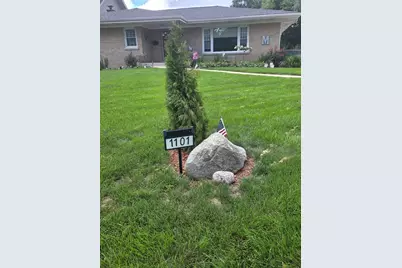 1101 E Washington Boulevard, Lombard, IL 60148 - Photo 2