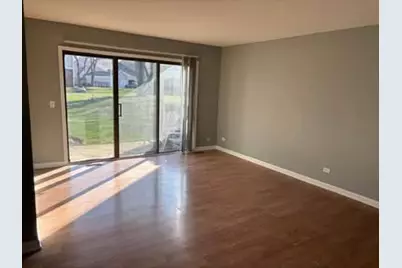 275 Kings Mill Court #D1, Schaumburg, IL 60193 - Photo 2