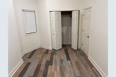 611 E 50th Place, Chicago, IL 60615 - Photo 6