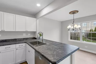 682 Silk Oak Lane, Crystal Lake, IL 60014 - Photo 8