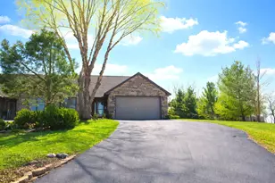 29194 Deer Valley Dr, Deer Grove, IL 61243 - Photo 2