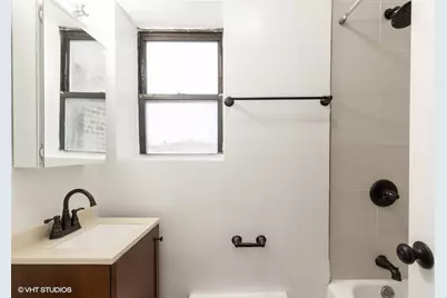 1430 N Dearborn Parkway #402, Chicago, IL 60610 - Photo 6