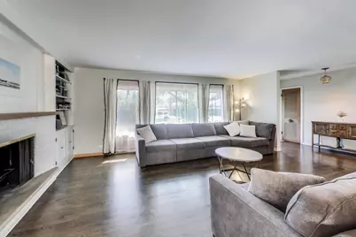 5200 Wright Terrace, Skokie, IL 60077 - Photo 4