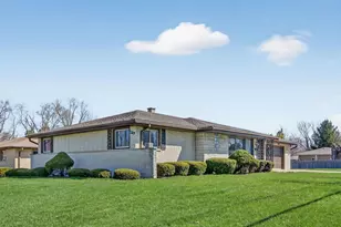 1200 N May St, Joliet, IL 60435 - Photo 2