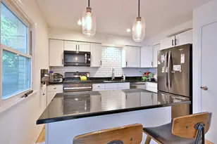 7324 N Bell Ave, Chicago, IL 60645 - Photo 18