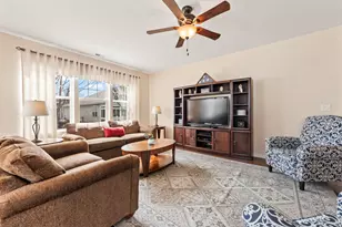 925 Prescott Ln, Pingree Grove, IL 60140 - Photo 20