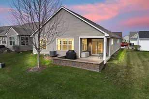 925 Prescott Ln, Pingree Grove, IL 60140 - Photo 40