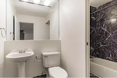 40 E 9th Street #1808, Chicago, IL 60605 - Photo 12