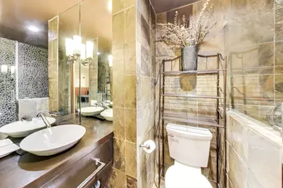 260 E Chestnut Street #801, Chicago, IL 60611 - Photo 16