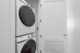 1735 N Western Ave, Chicago, IL 60647 - Photo 8