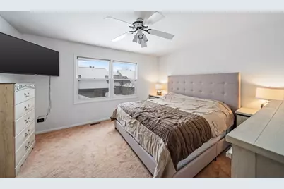 302 Linden Lane, Wheeling, IL 60090 - Photo 16