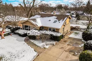 1505 W Euclid Ave, Arlington Heights, IL 60005 - Photo 1