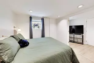 1232 W Nelson St, Chicago, IL 60657 - Photo 10