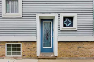 1232 W Nelson St, Chicago, IL 60657 - Photo 2