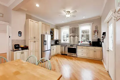 1232 W Nelson Street #B, Chicago, IL 60657 - Photo 4