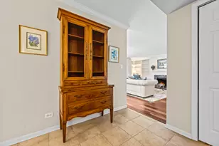 105 E Laurel Ave, Lake Forest, IL 60045 - Photo 4