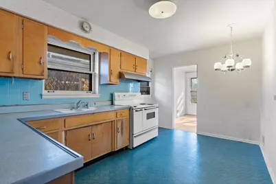 8434 Lawndale Avenue, Skokie, IL 60076 - Photo 10