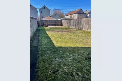 8538 S Buffalo Avenue, Chicago, IL 60617 - Photo 4