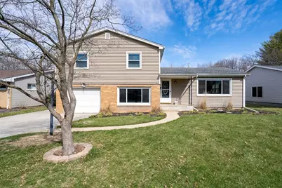 600 Sheridan Road, Normal, IL 61761 - Photo 2