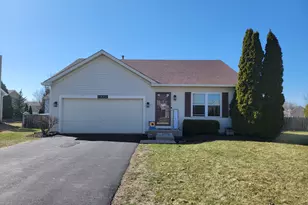 1380 Dahlgren Ln, Minooka, IL 60447 - Photo 2