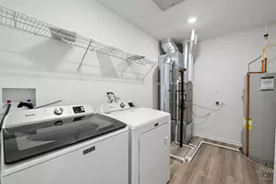 624 Cassia Ct, Crystal Lake, IL 60012 - Photo 22