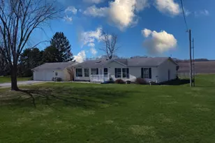 28240 N 990 Road E, Potomac, IL 61865 - Photo 2