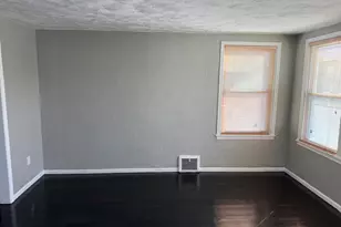 7131 S Wood St, Chicago, IL 60636 - Photo 4