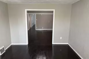 7131 S Wood St, Chicago, IL 60636 - Photo 6