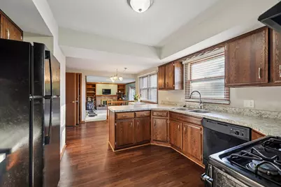 532 Shenandoah Trail, Elgin, IL 60123 - Photo 6