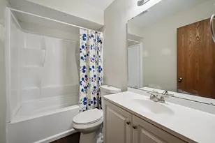 532 Shenandoah Trail, Elgin, IL 60123 - Photo 14