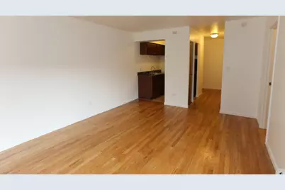 1040 W Hollywood Avenue #412, Chicago, IL 60660 - Photo 4