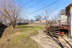 319 Willow Ave, Joliet, IL 60436 - Photo 22