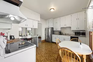 319 Willow Ave, Joliet, IL 60436 - Photo 8