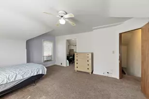 319 Willow Ave, Joliet, IL 60436 - Photo 18