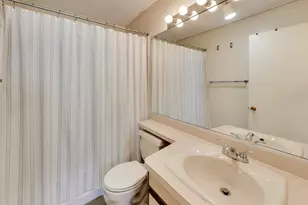 2754 N Hampden Ct, Chicago, IL 60614 - Photo 12