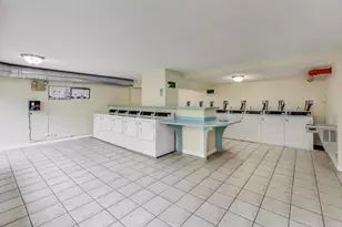 2754 N Hampden Ct, Chicago, IL 60614 - Photo 16